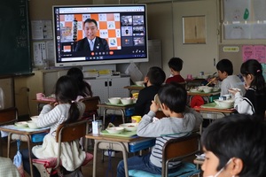 鷲宮小学校での実施風景4