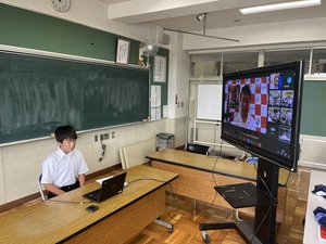 鷲宮東中学校での実施風景5